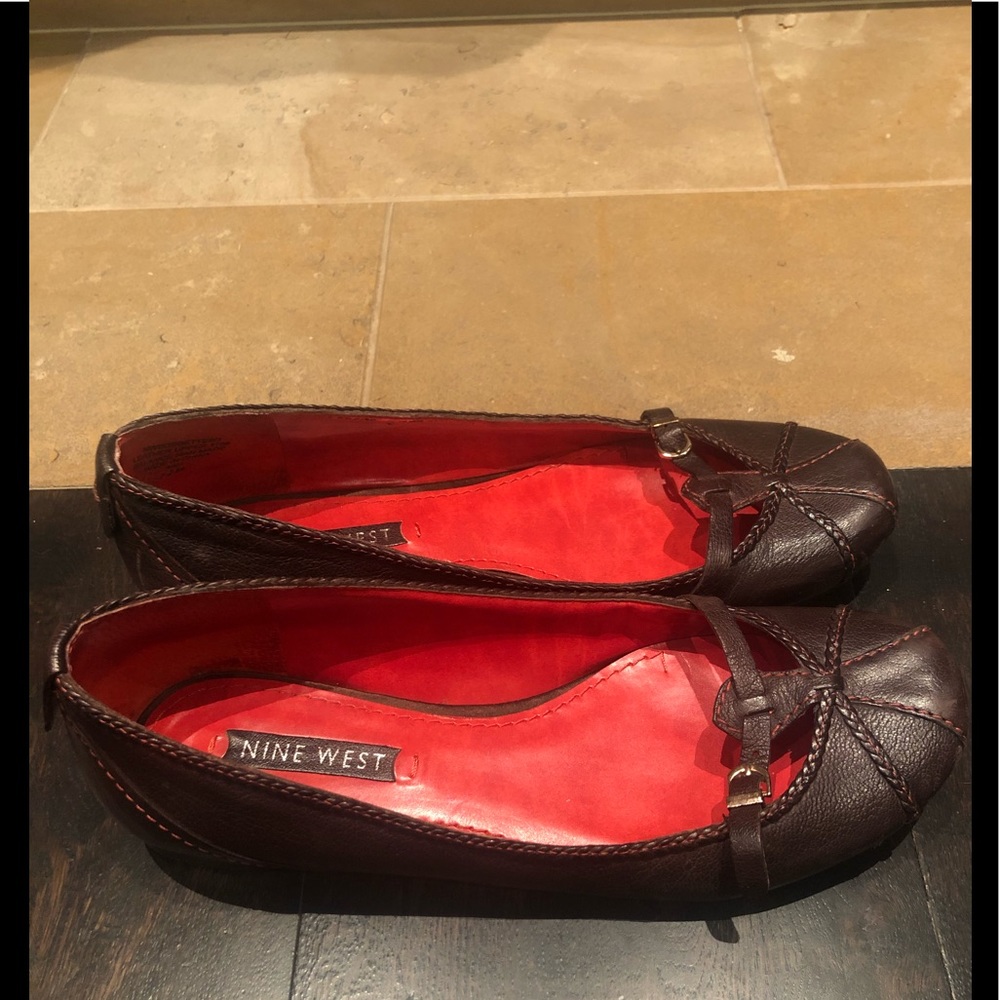 Flats - Picture 2 of 3